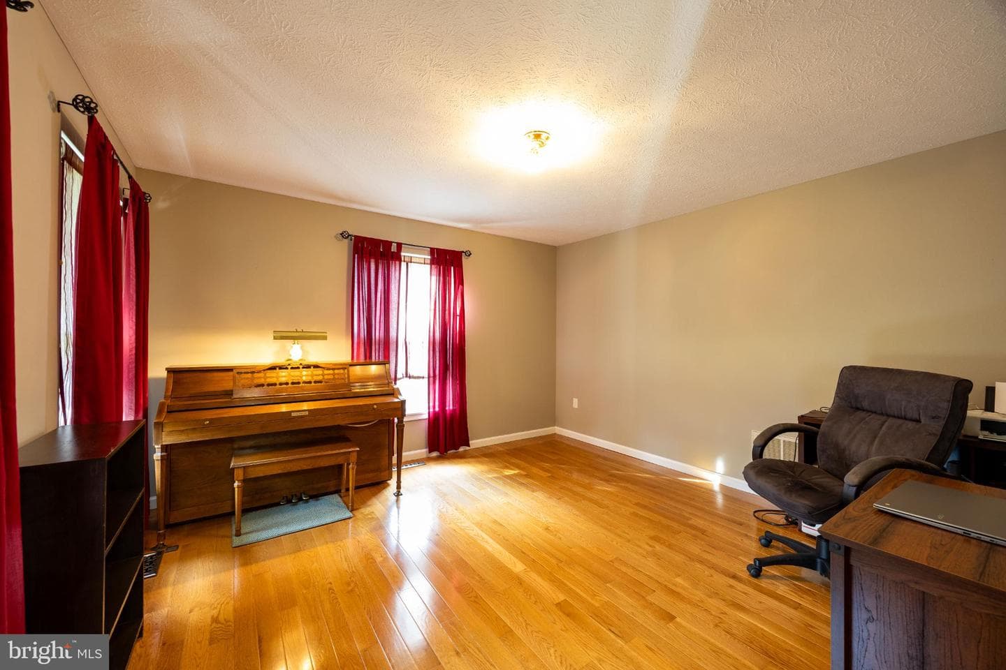 525 Appian Way photo 38