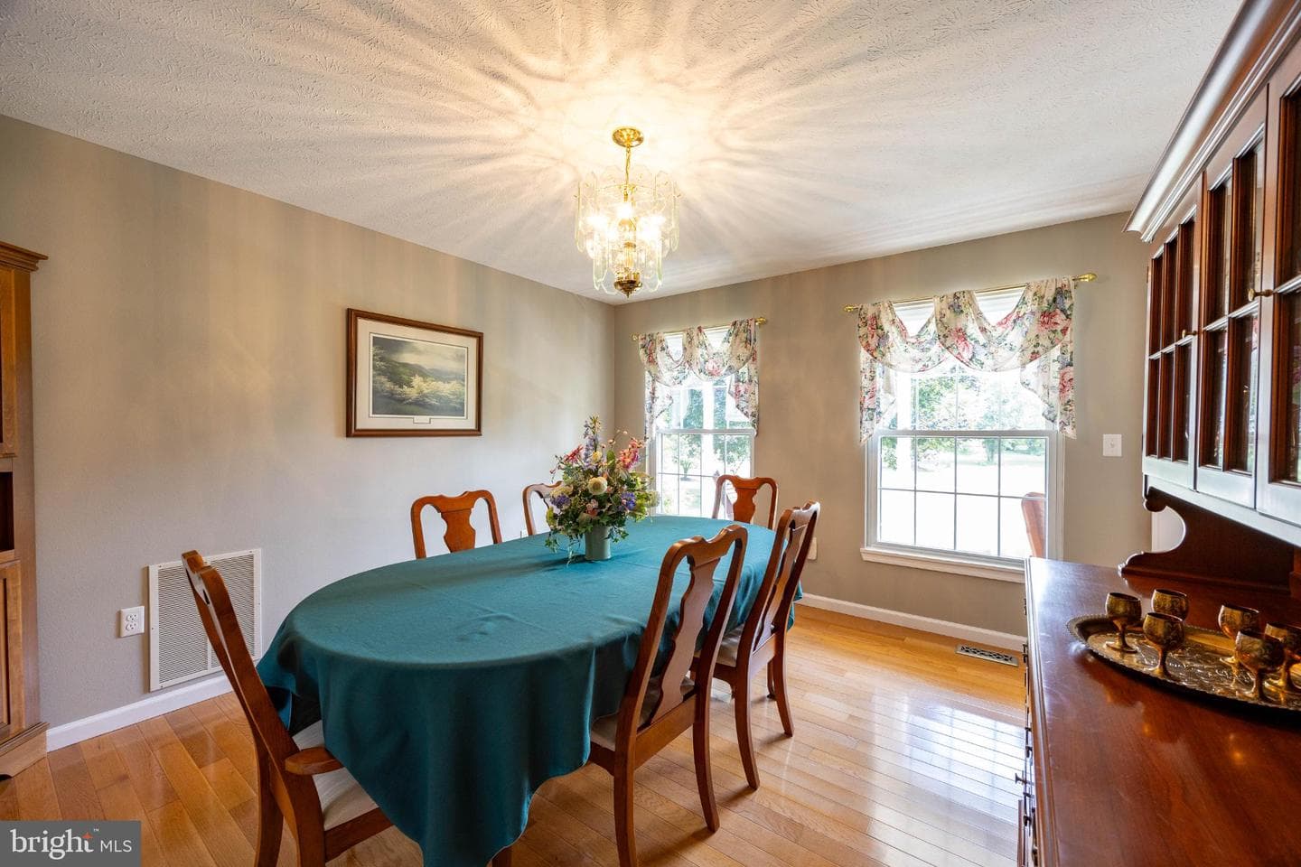 525 Appian Way photo 43