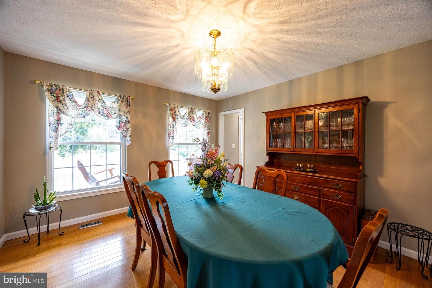 525 Appian Way photo 45