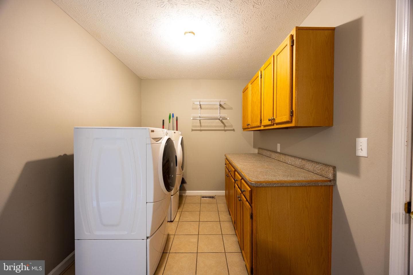 525 Appian Way photo 46