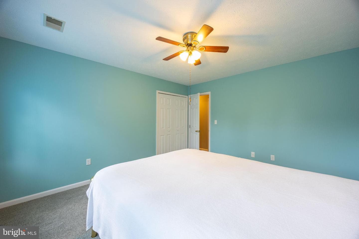 525 Appian Way photo 64