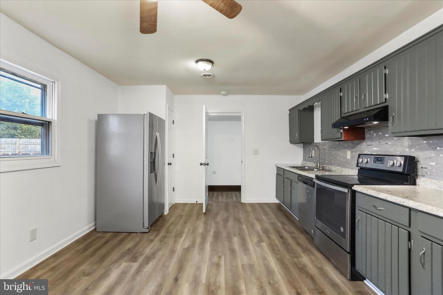 186 Talbott Avenue photo 8