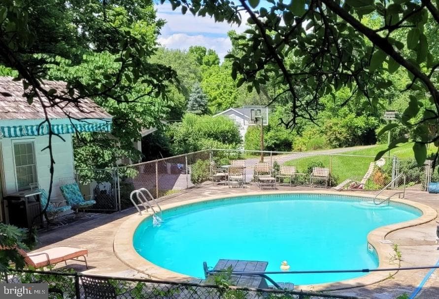 1017 Winchester Avenue photo 53