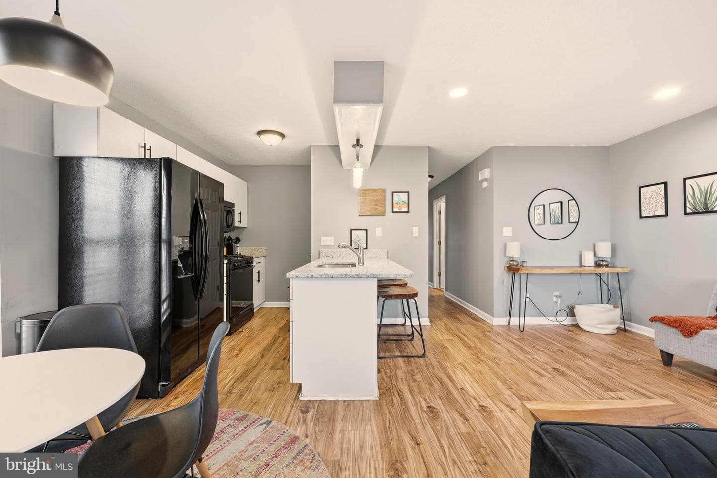 1107 New York Avenue photo 8