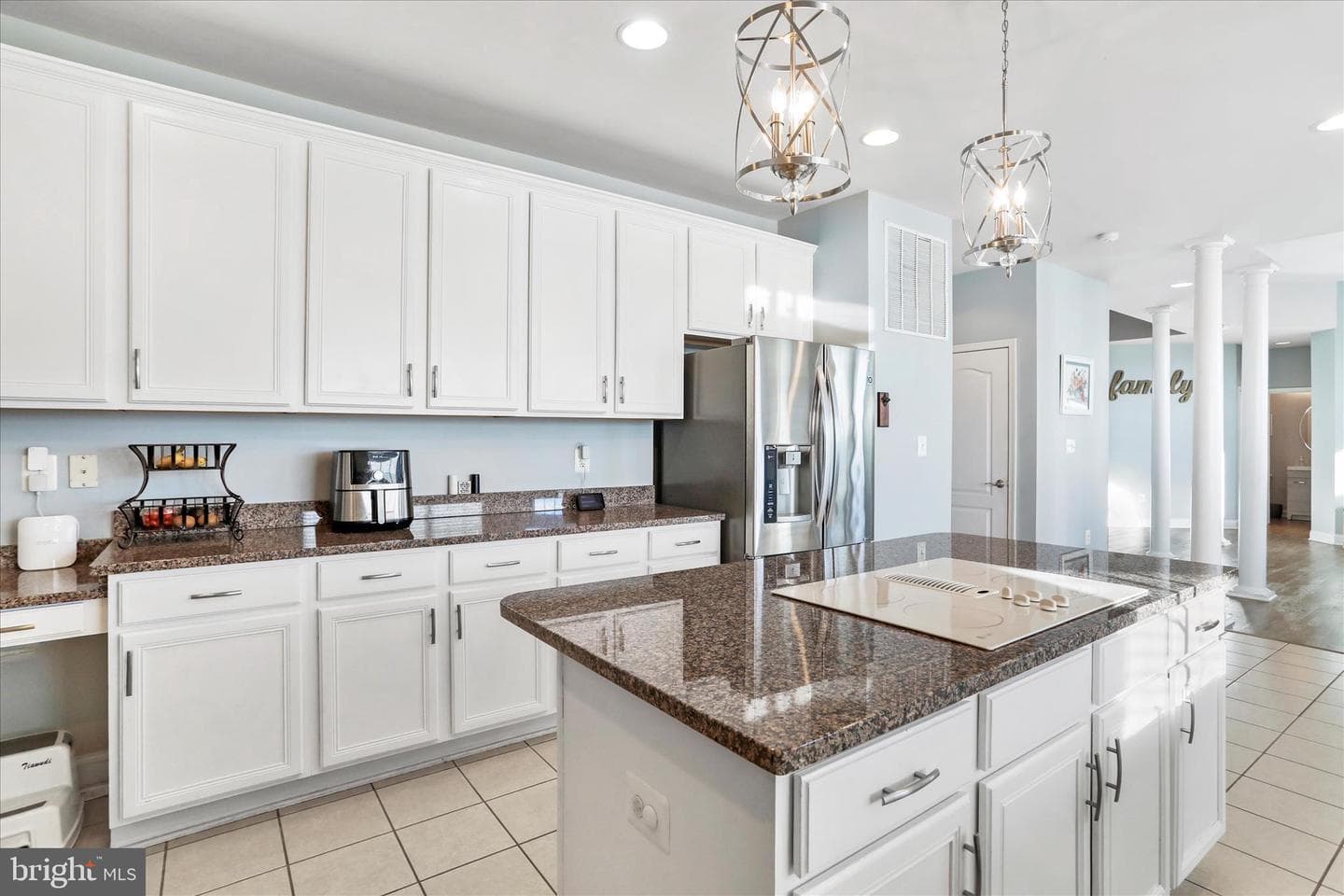 1073 Hallmark Drive photo 21