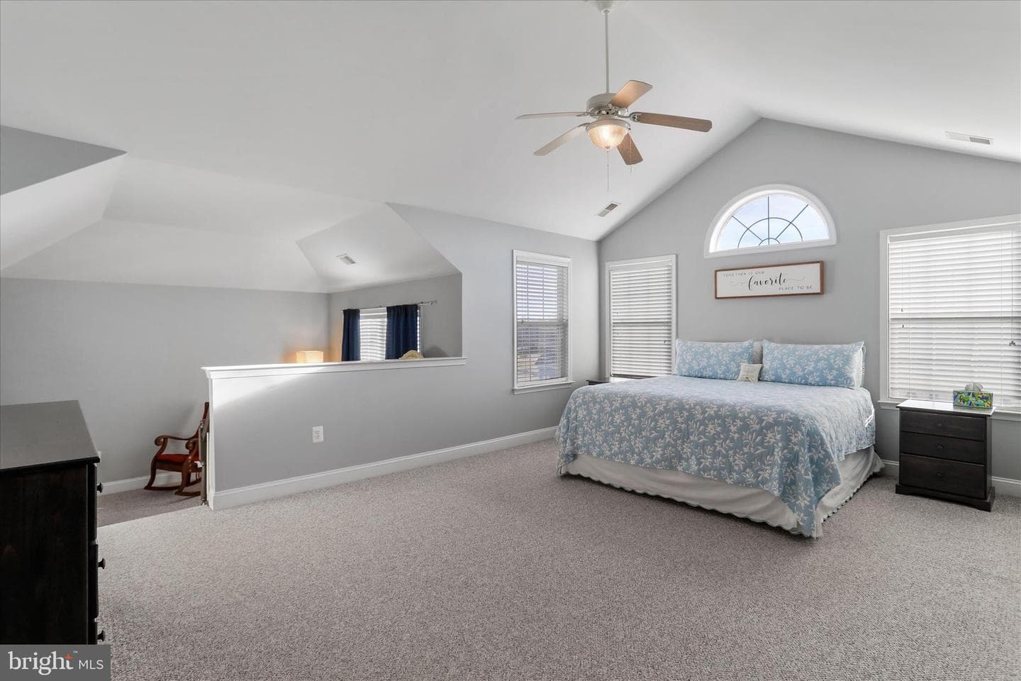 1073 Hallmark Drive photo 36