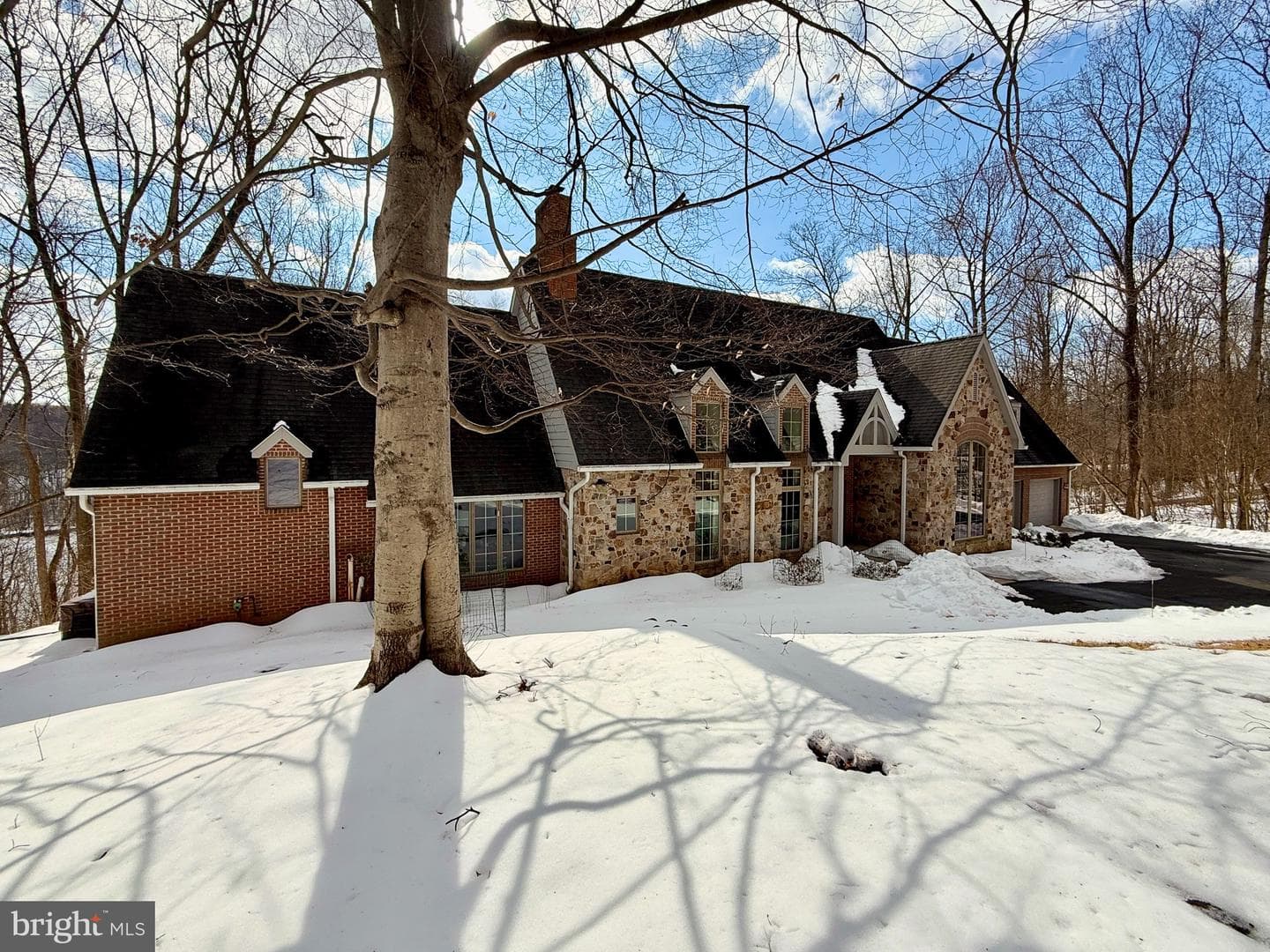 812 Steeple Chase Lane photo 3