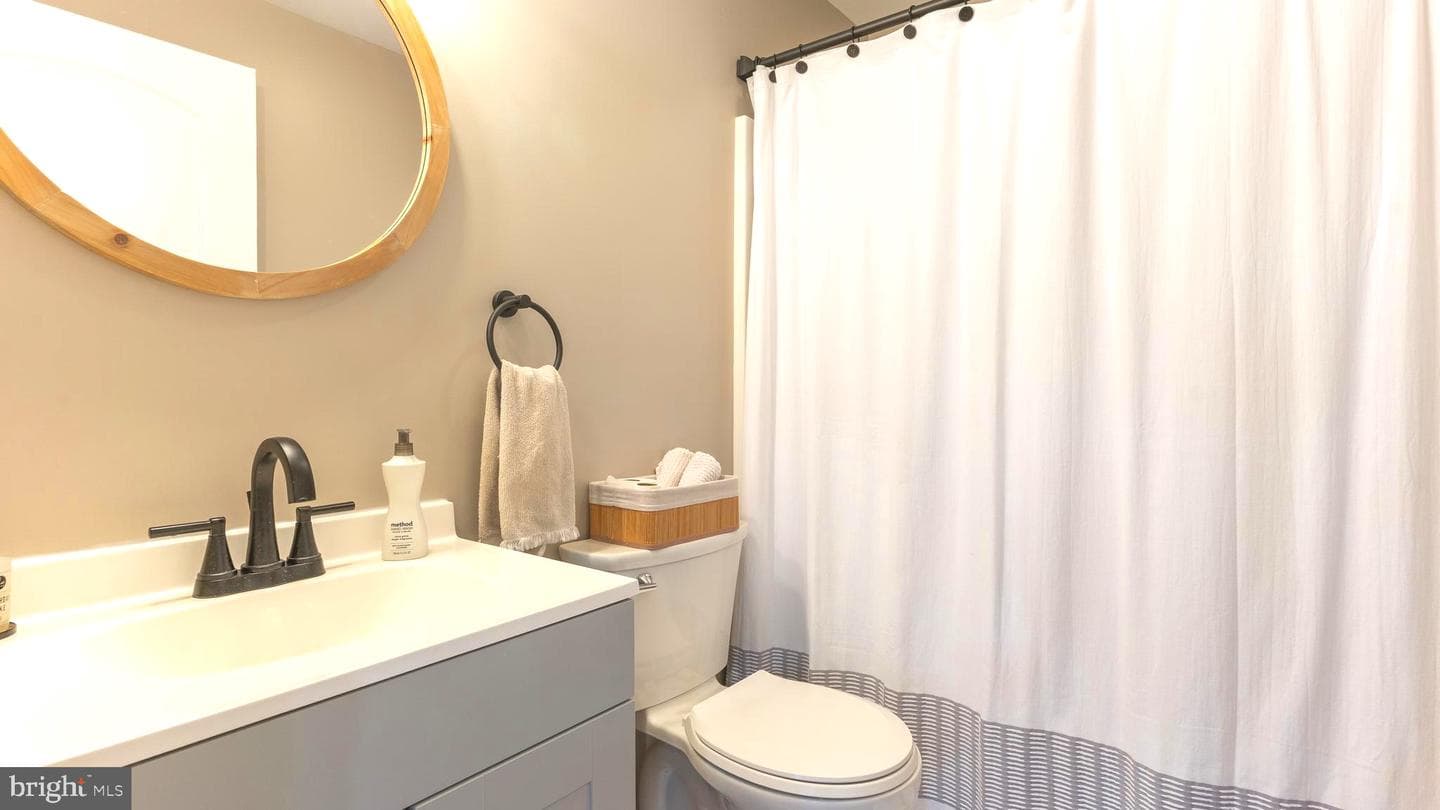 33 Twickenham Drive photo 37