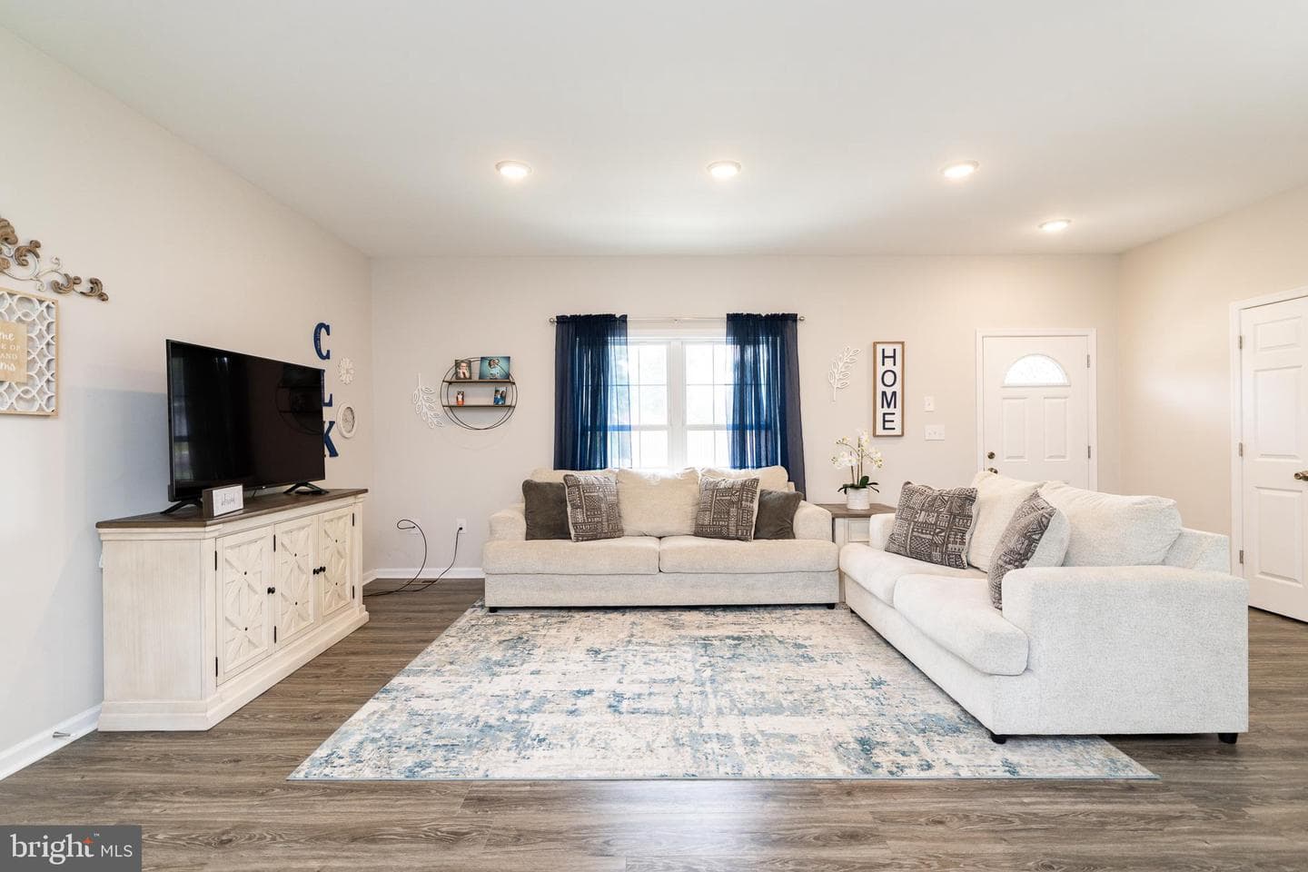 33 Sinker Drive photo 6