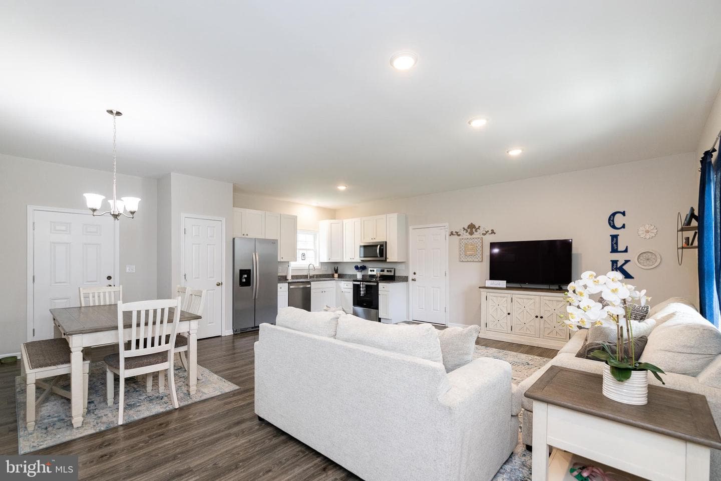 33 Sinker Drive photo 8