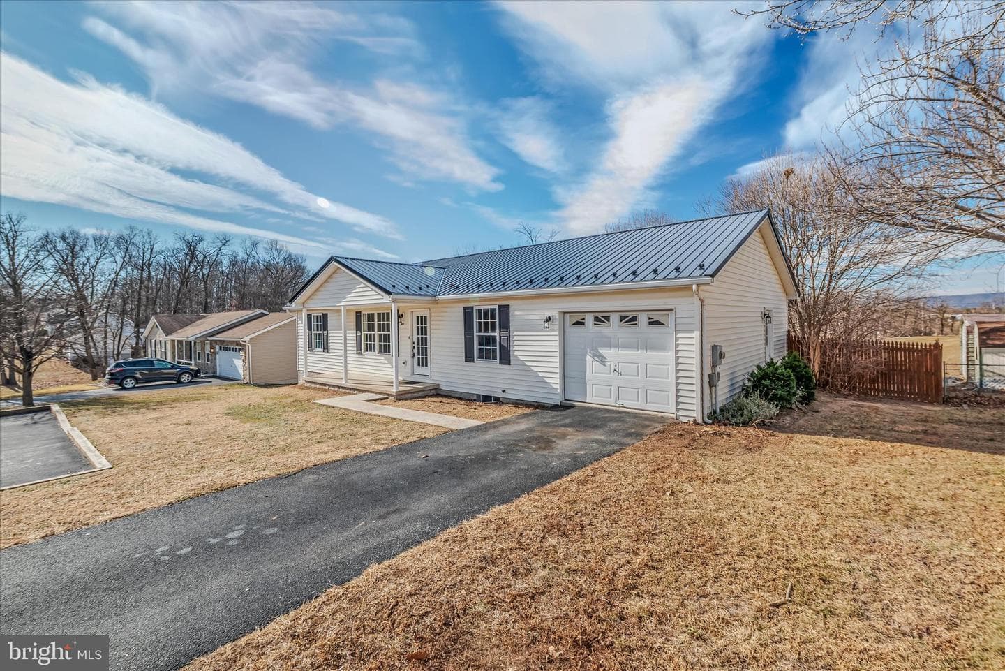 120 Nottingham Boulevard photo 2