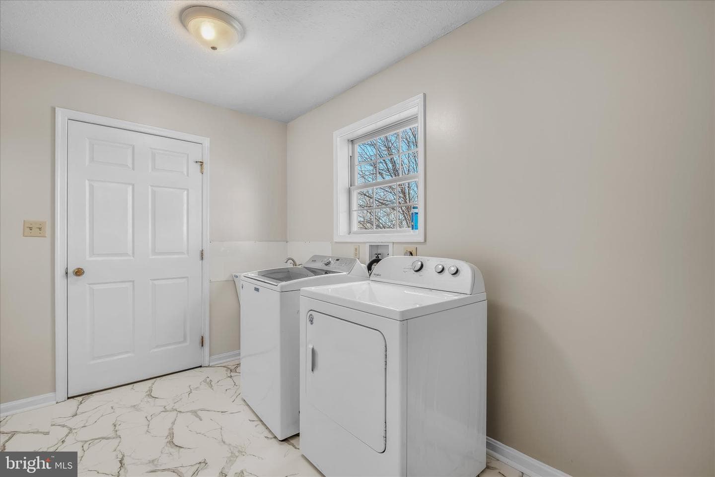 120 Nottingham Boulevard photo 28