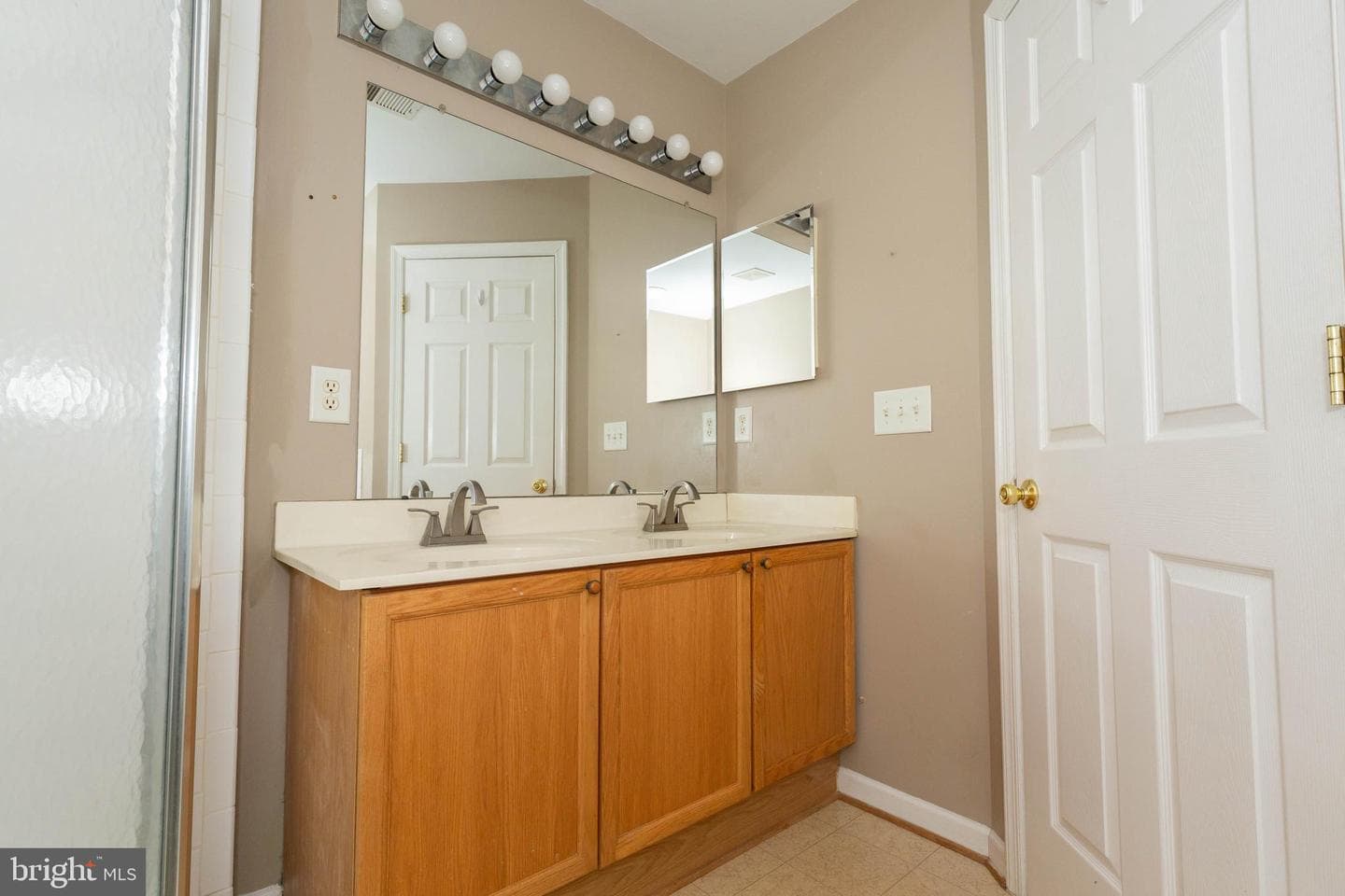 858 Marquette Drive photo 16