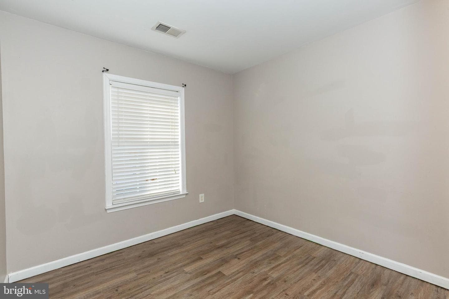 858 Marquette Drive photo 24
