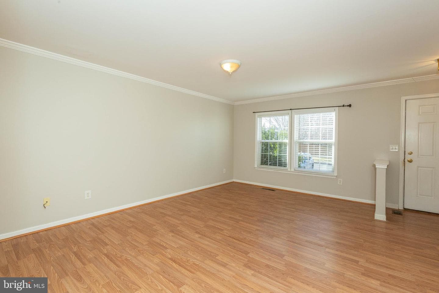 858 Marquette Drive photo 5