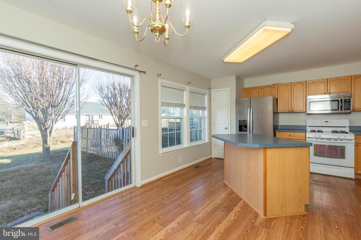 858 Marquette Drive photo 8