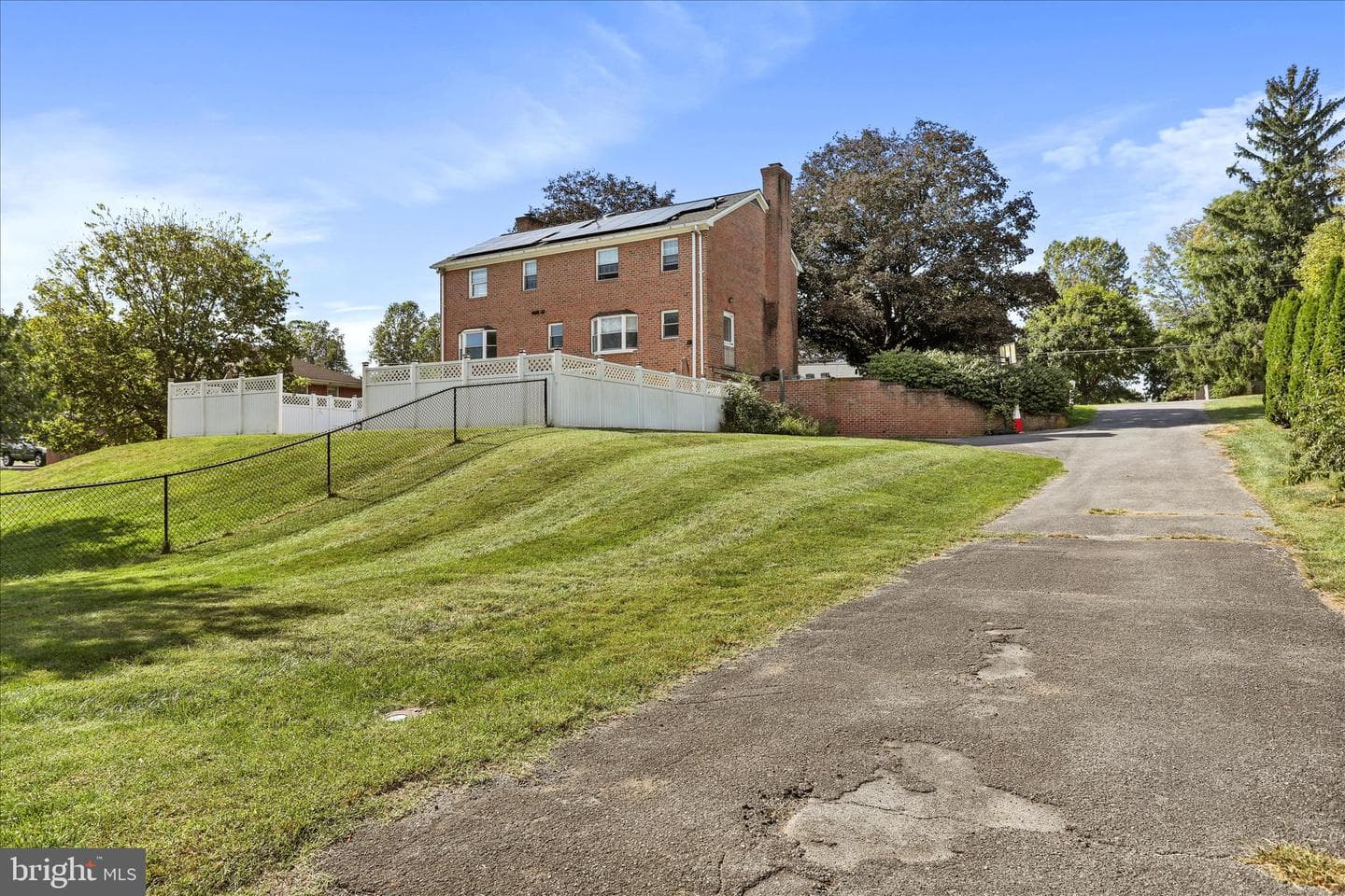 305 N Red Hill Road photo 73