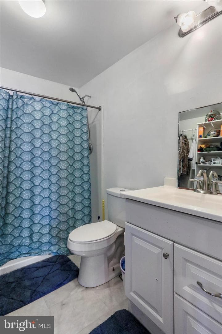 216 Paragon Drive photo 15