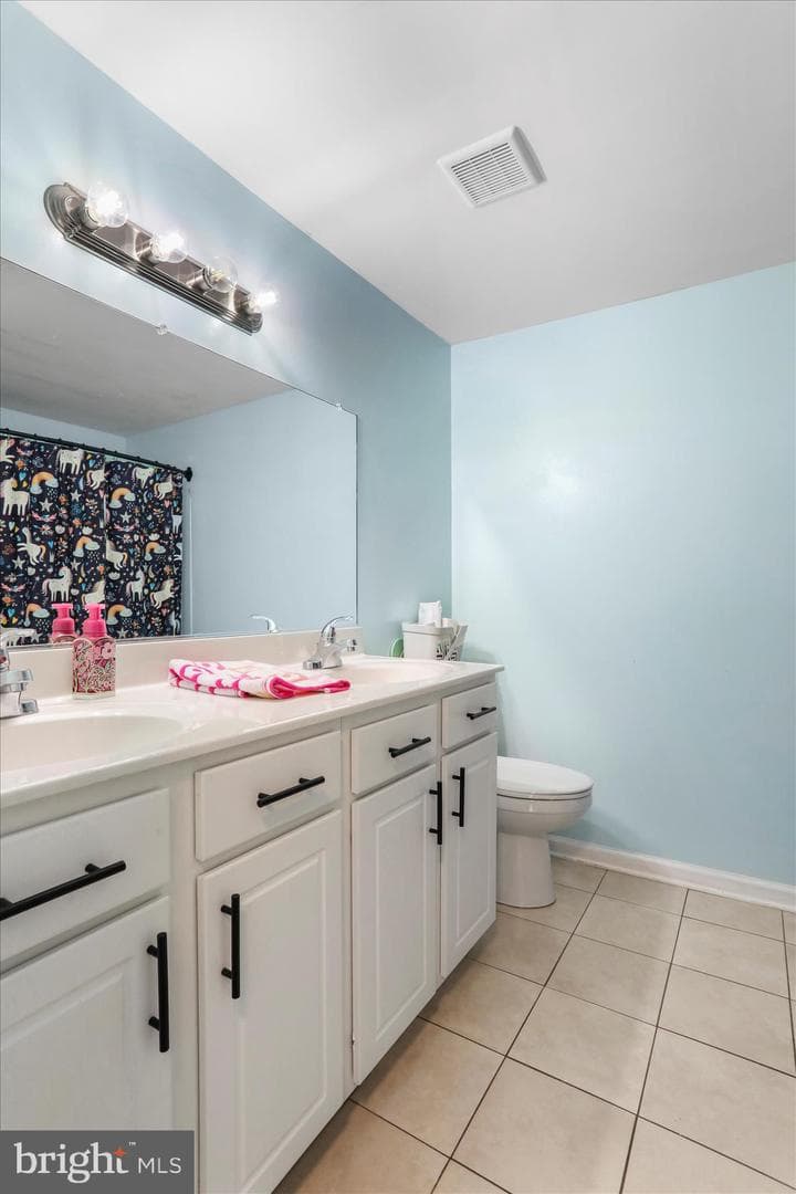 216 Paragon Drive photo 29