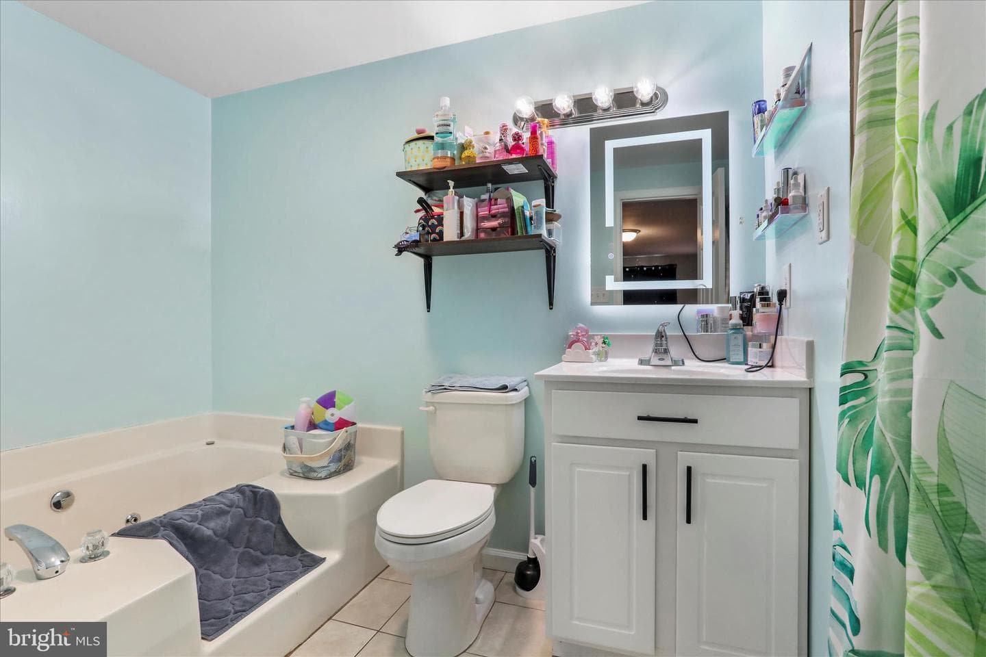 216 Paragon Drive photo 31