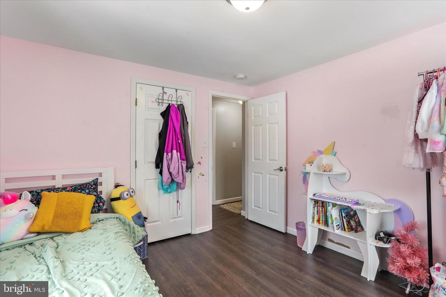 216 Paragon Drive photo 33