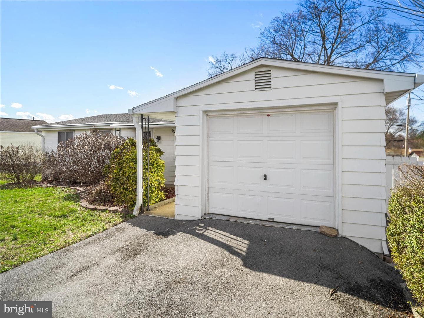 125 Richard Street photo 29