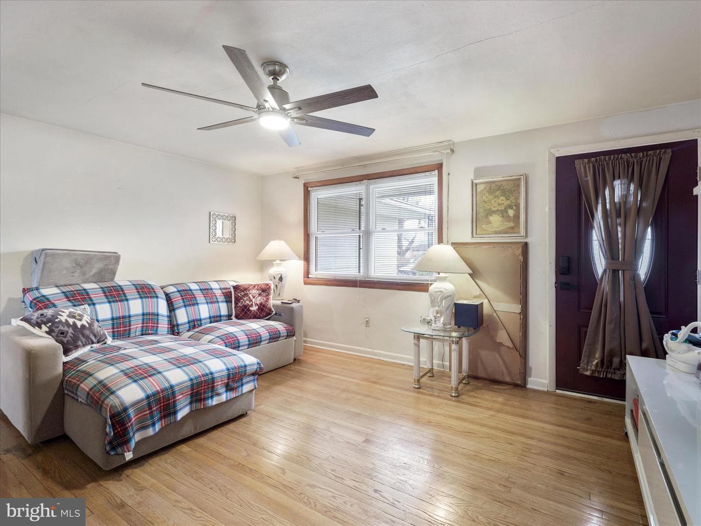 125 Richard Street photo 4