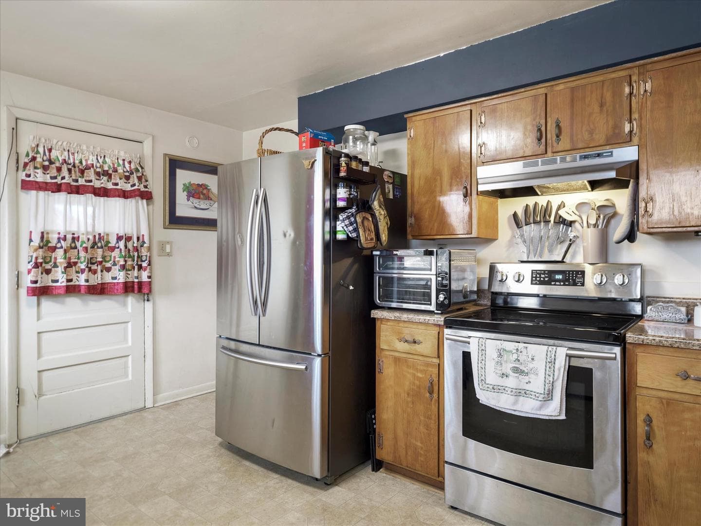 125 Richard Street photo 6