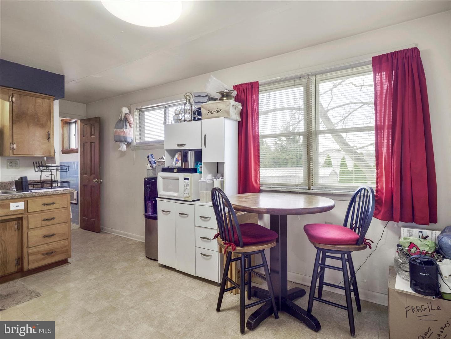 125 Richard Street photo 8