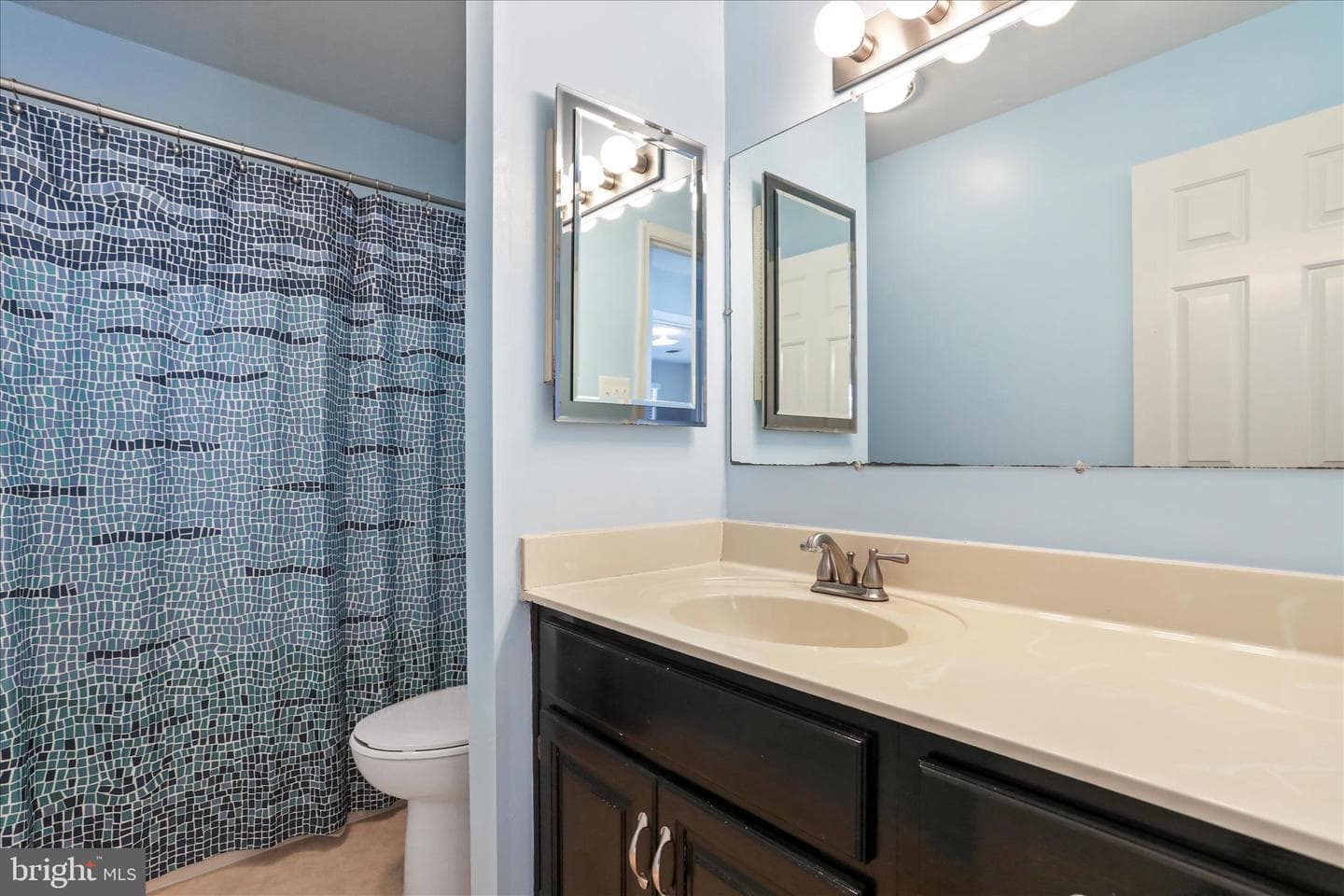 155 Shireoaks Drive photo 32