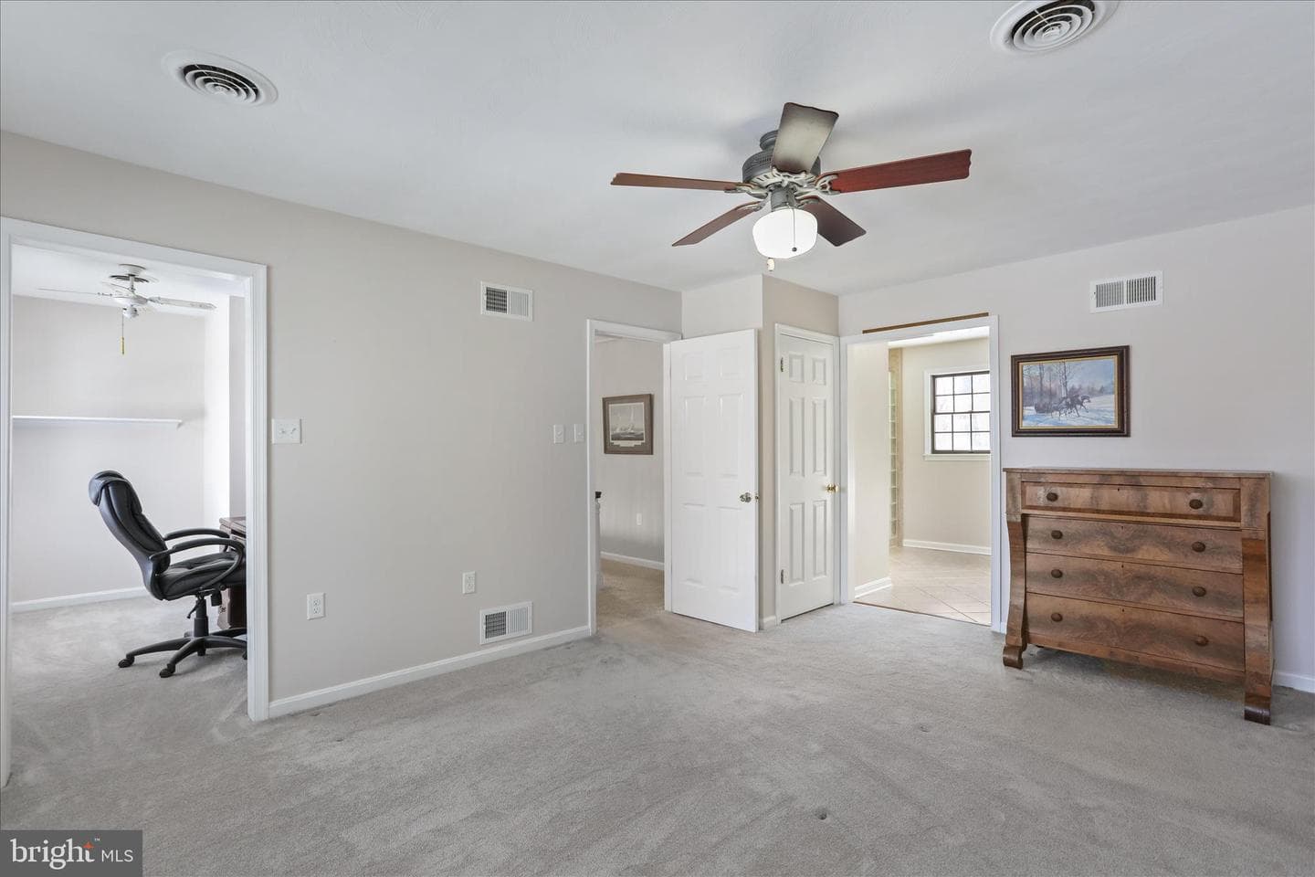 155 Shireoaks Drive photo 34