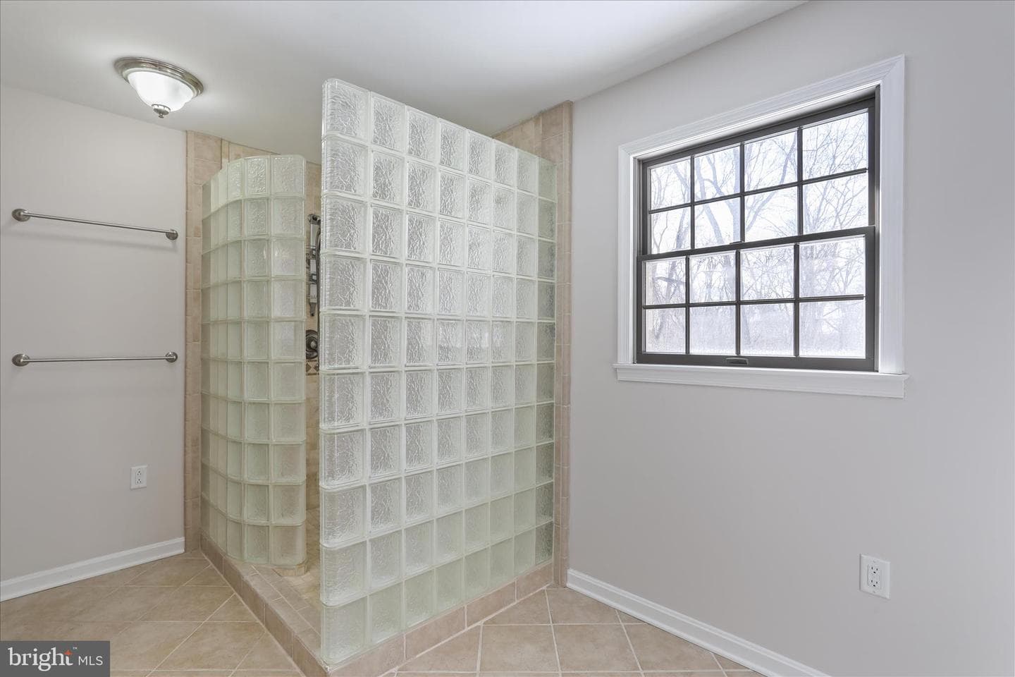 155 Shireoaks Drive photo 37