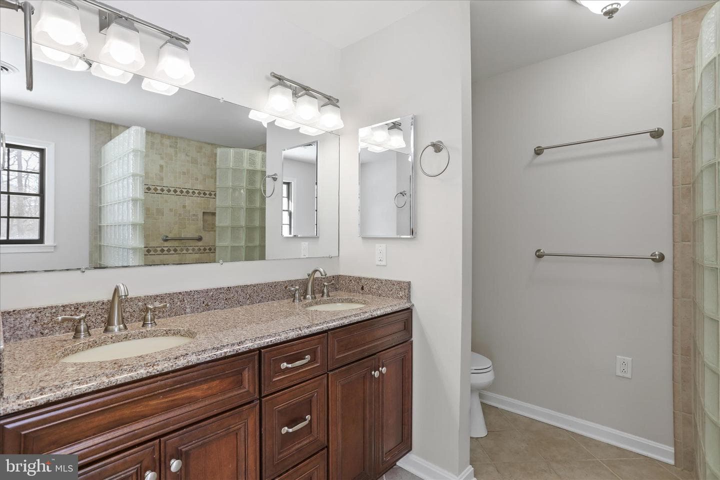 155 Shireoaks Drive photo 39