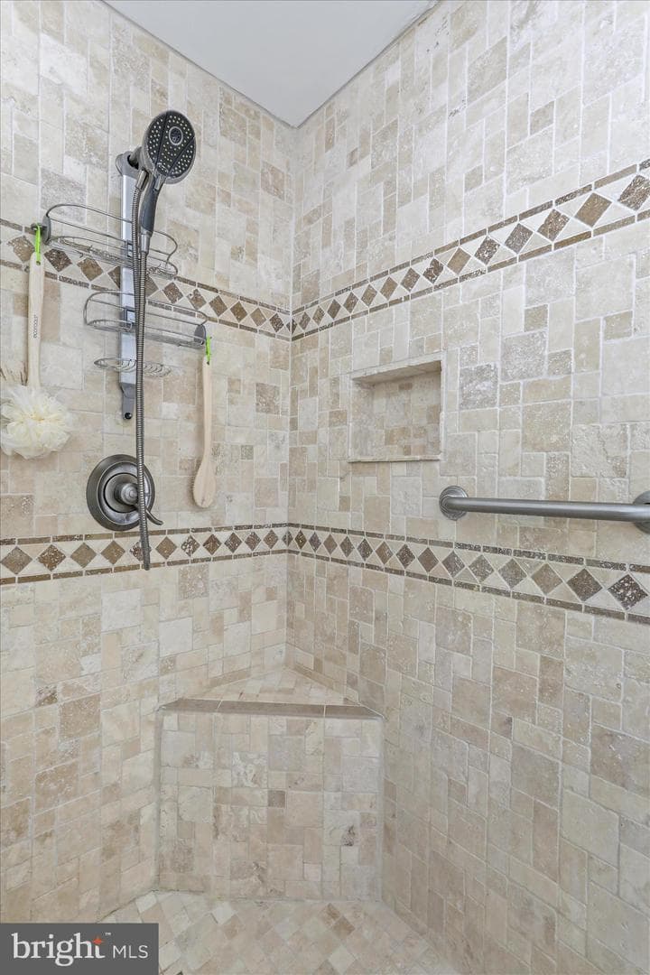 155 Shireoaks Drive photo 40