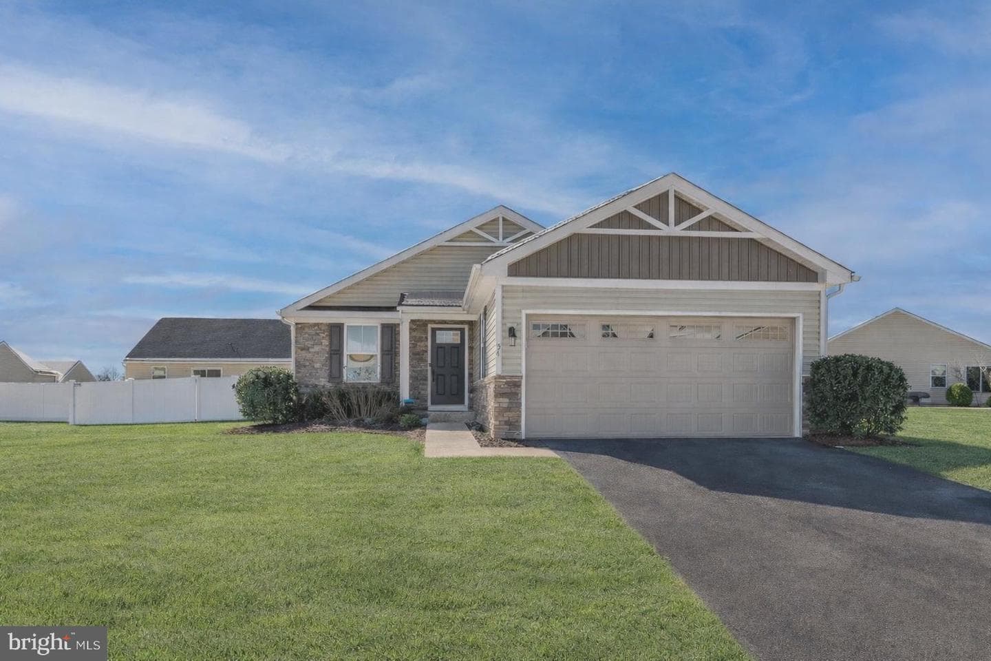 54 Norfolk Lane photo 2