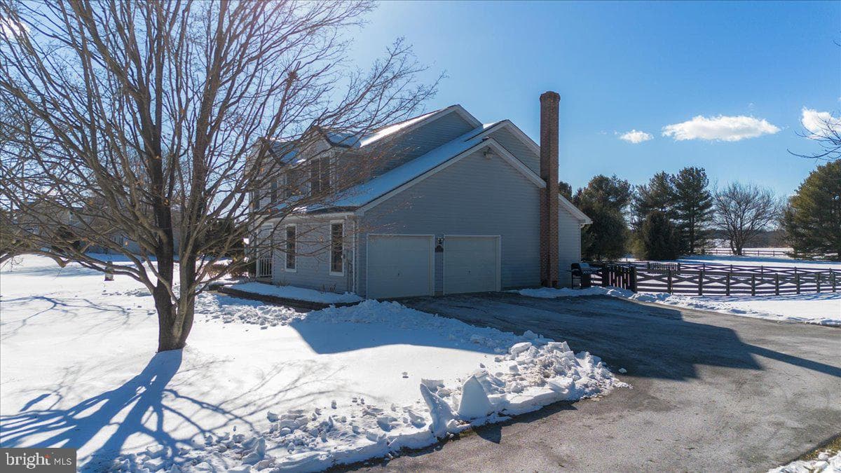 293 Quaint Swan Dale Drive photo 31