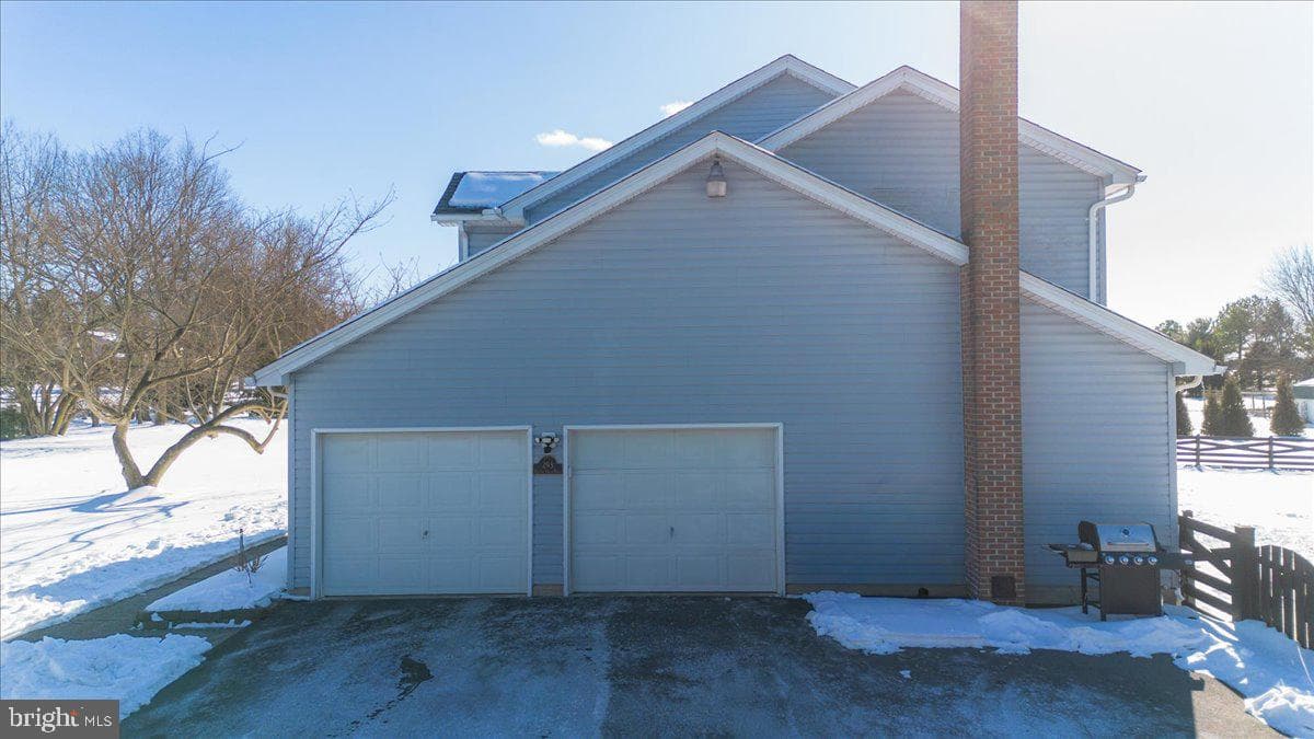 293 Quaint Swan Dale Drive photo 32