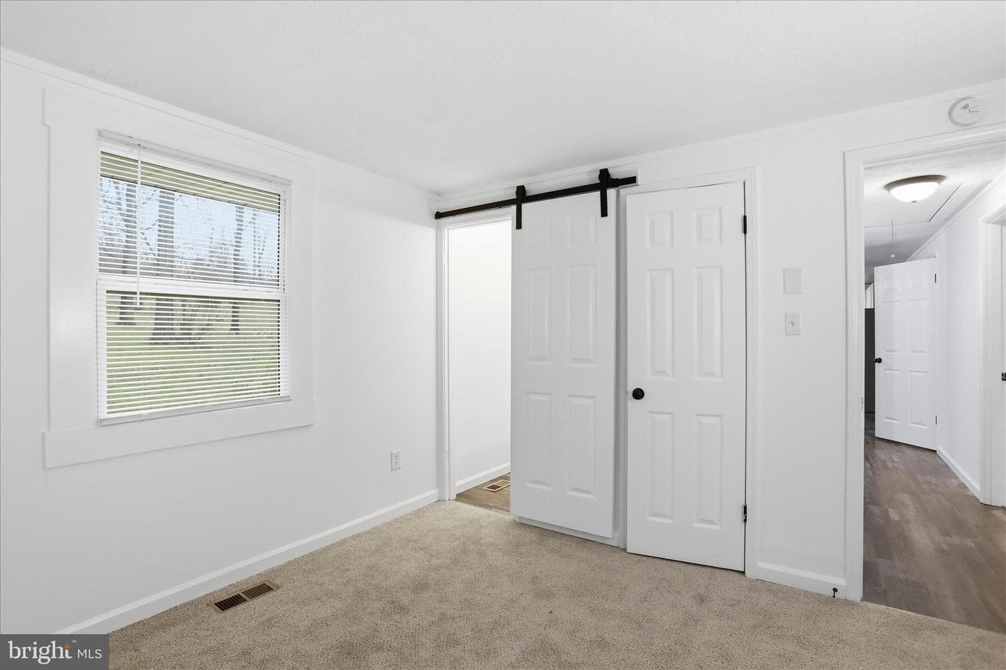 2883 Williamsport Pike photo 22