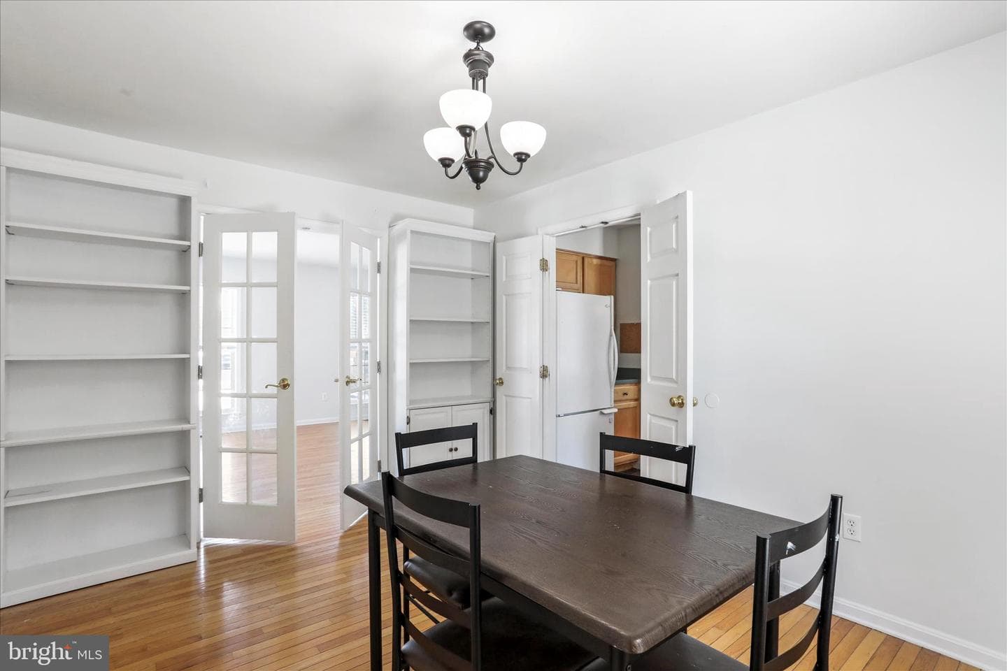 10 Shoal Creek Court photo 2
