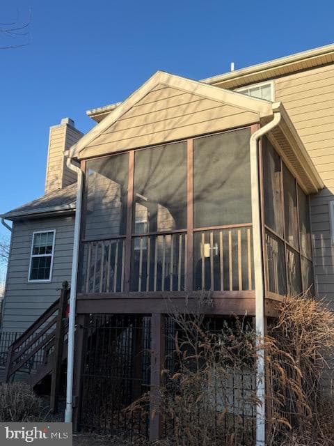 133 Victoria Drive photo 3