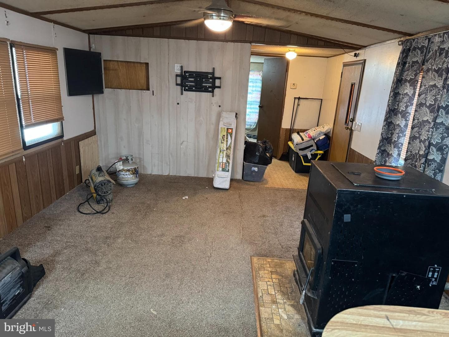 107 Rudolph Court photo 5