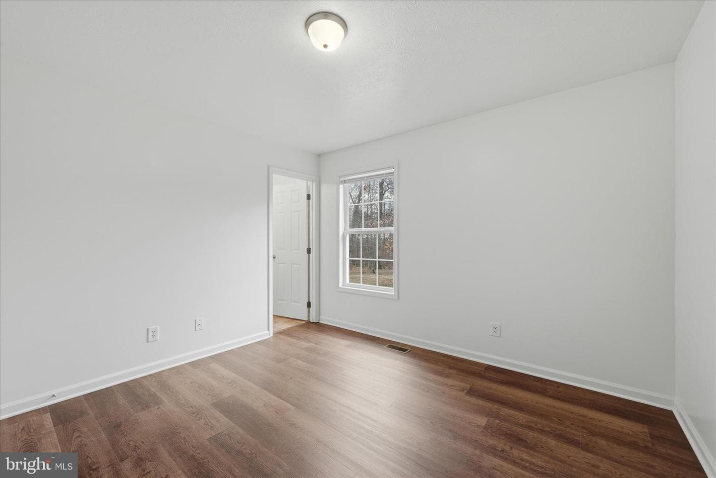104 Basin Drive photo 17