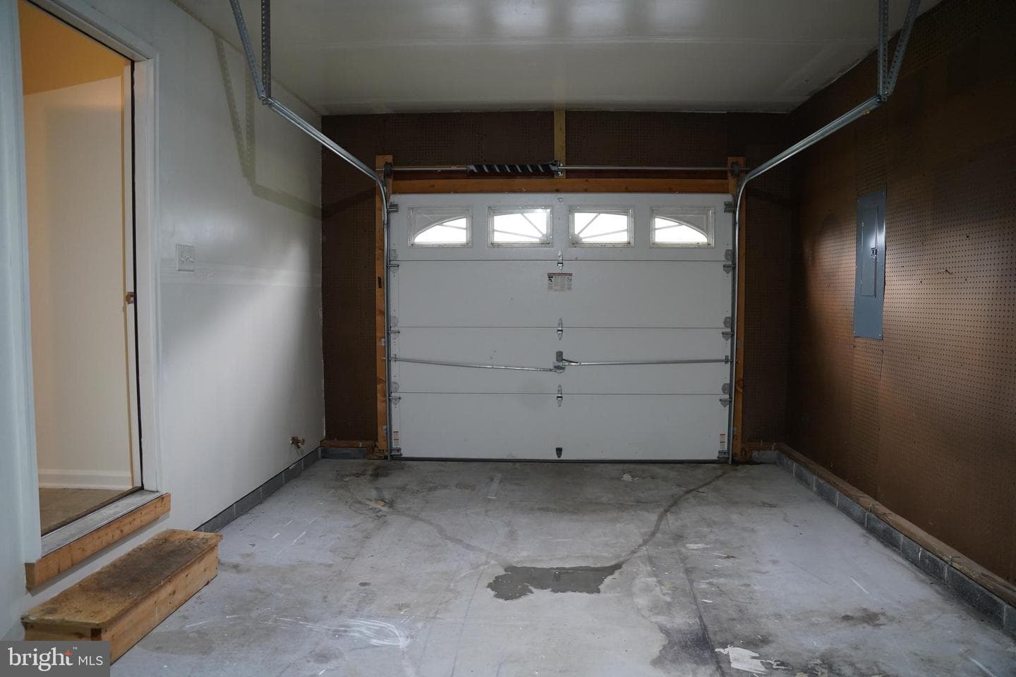 104 Basin Drive photo 25