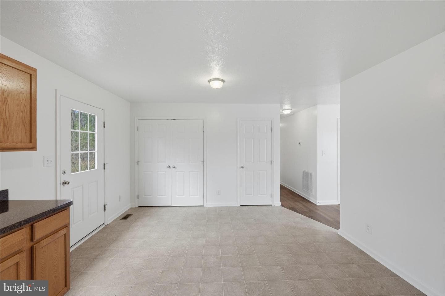 104 Basin Drive photo 9