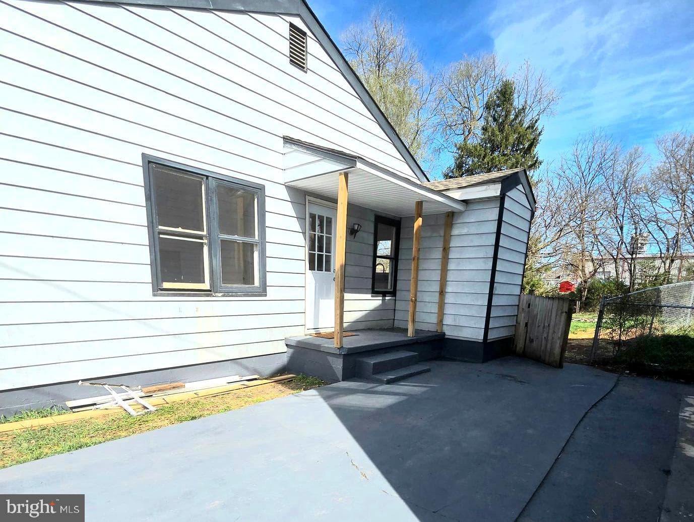 357 Hedrick Avenue photo 6
