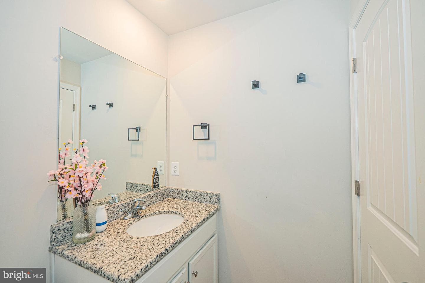 120 Paddington Street photo 30