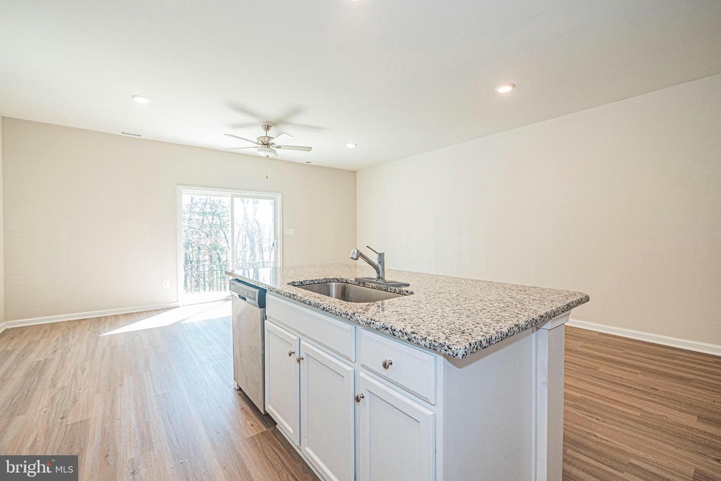120 Paddington Street photo 6