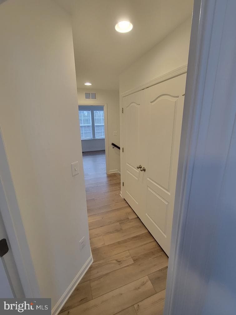 10 Colchester Court photo 13