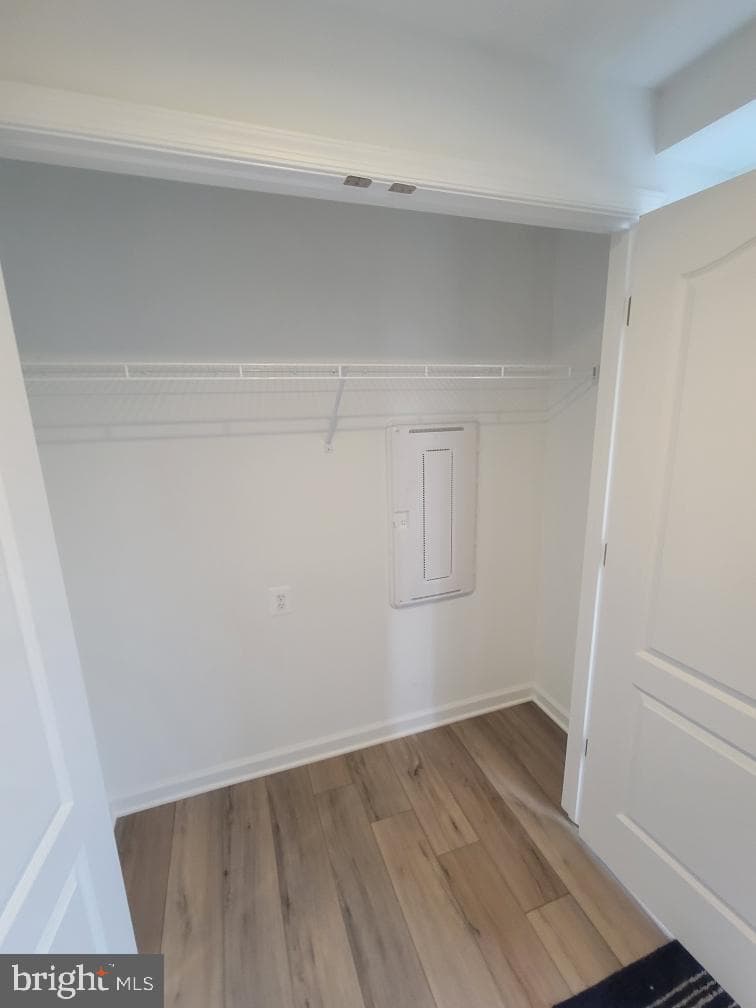 10 Colchester Court photo 17