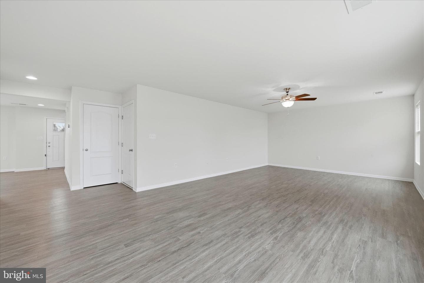 152 Eurasian Drive photo 16